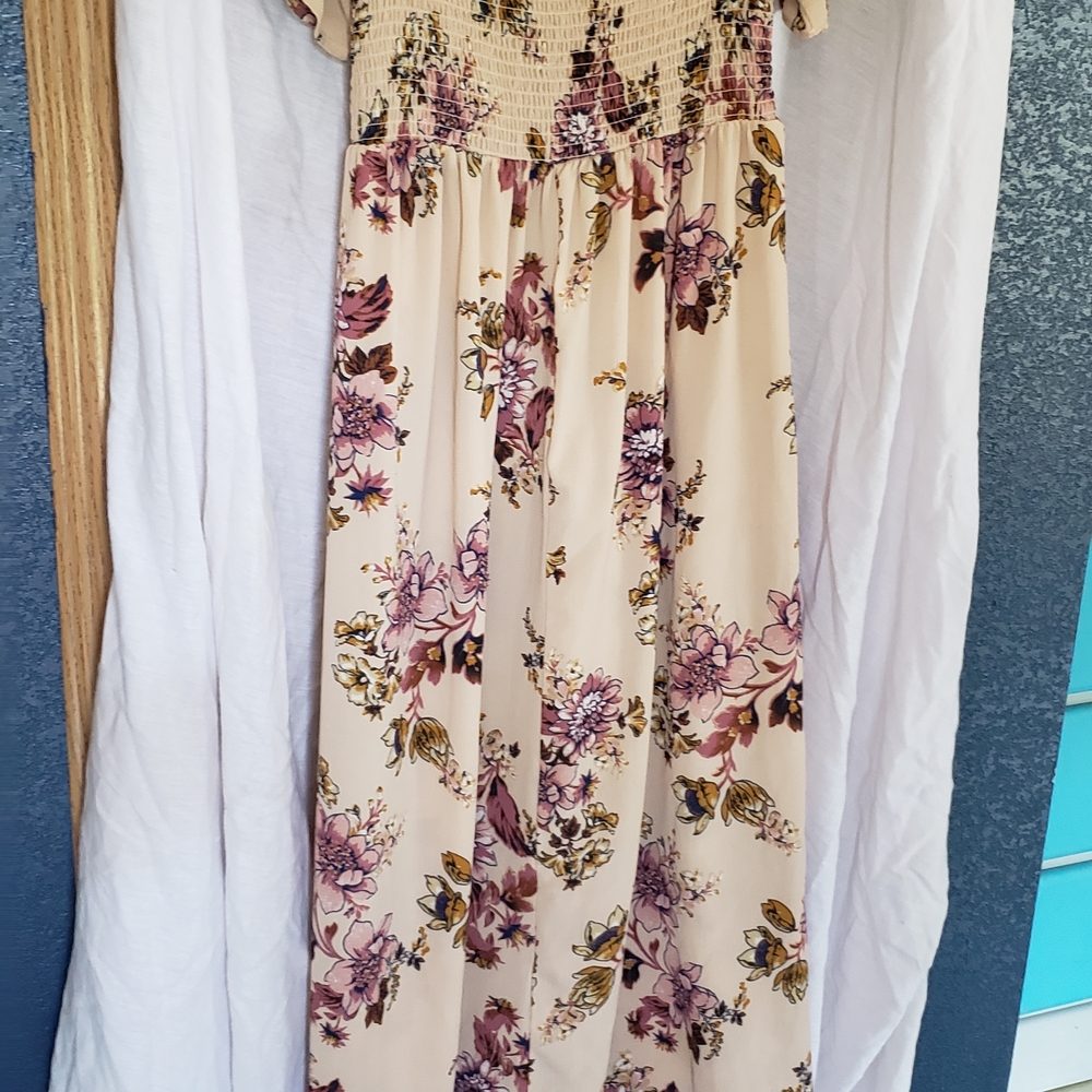 Xhilaration‎ Red Off Shoulder Maxi Dress Smocked. Large. Machine Wash - Picture 5 of 5